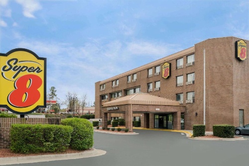 Super 8 by Wyndham Raleigh North East image 14
