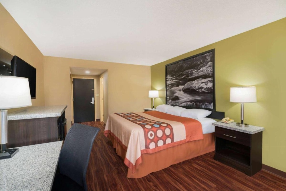 Super 8 by Wyndham Raleigh North East Image 6